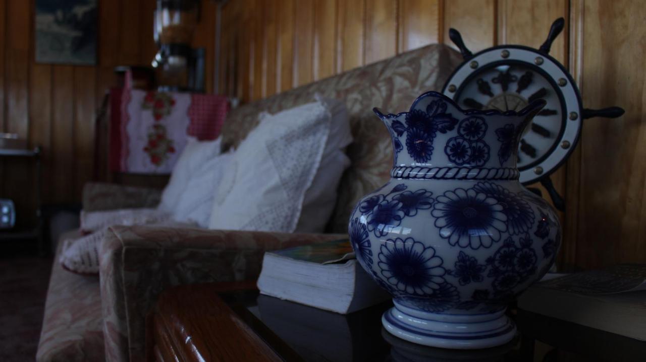 Antiguos Bed And Breakfast プエルト・ナタレス エクステリア 写真
