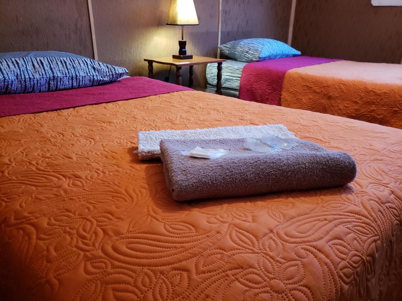Antiguos Bed And Breakfast プエルト・ナタレス エクステリア 写真